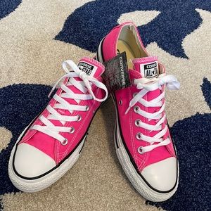 Low-Top Converse in Hyper Pink NWT